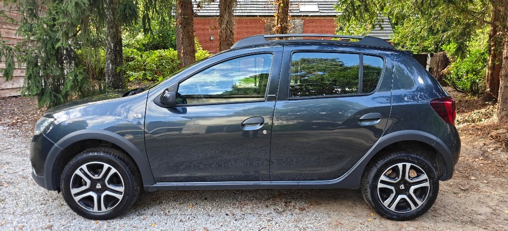 DACIA SANDERO STEPWAY 90 CV ESSENCE CAMERA CLIM  1ERE MAIN, Achat, 898 cm³, Euro 6, Boîte manuelle