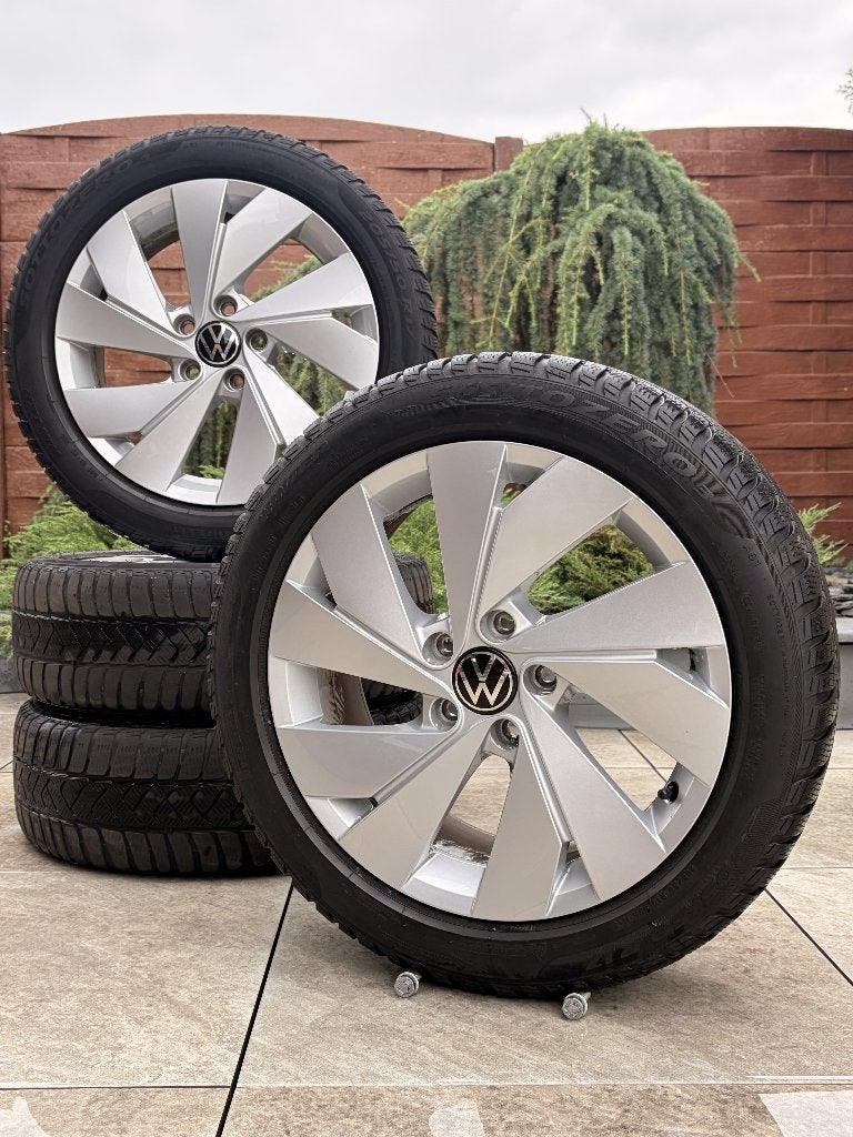 Originele 17" VW Golf 8 VIII Belmont VELGEN en banden, Auto diversen, Wieldoppen, Ophalen, Gebruikt