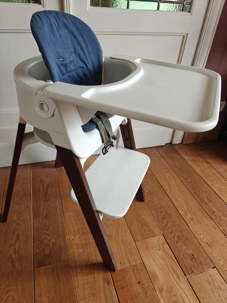 Volledige Stokke Steps meegroei kinderstoel in perfecte staa, Ophalen, Zo goed als nieuw, Meegroeistoel, Gordel(s)