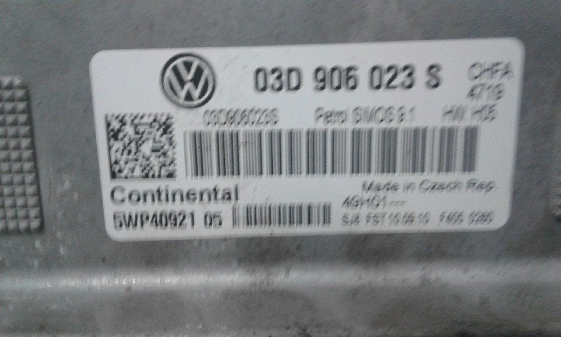 CALCULATEUR MOTEUR ECU Volkswagen Fox (5Z) (|03D906023S|), Volkswagen, Utilisé, Continental AG, Continental-Plaza 1
30175  Hannover, DE