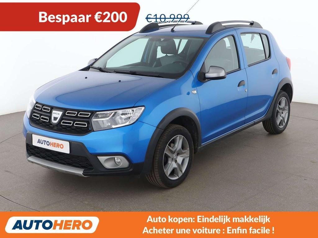 Dacia Sandero 0.9 TCe Stepway Prestige (bj 2017, automaat), Auto's, 898 cc, Stof, Gebruikt, Blauw
