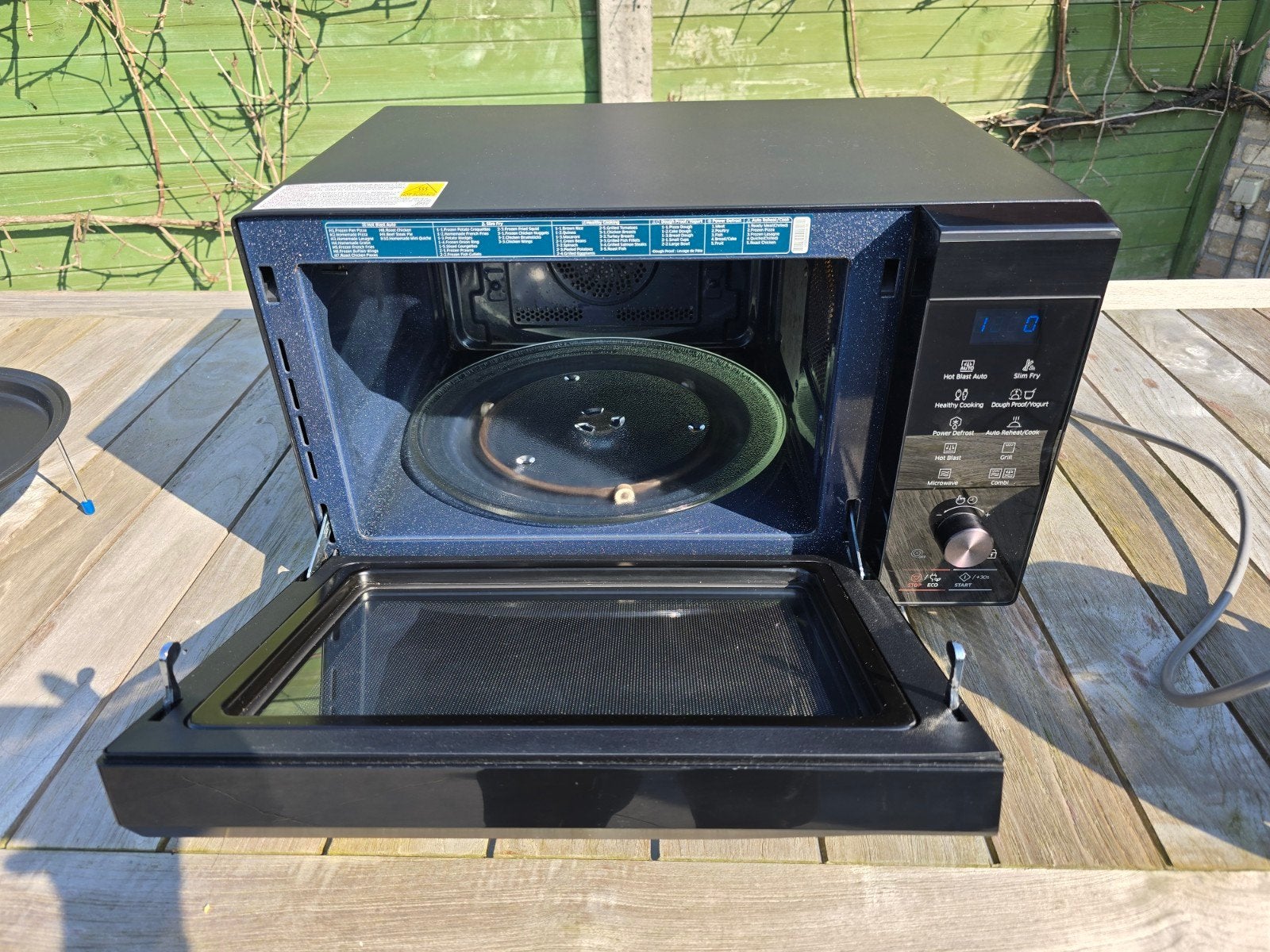 Samsung Combi microgolfoven, Elektronische apparatuur, Microgolfovens, Ophalen, Zo goed als nieuw, Draaiplateau, Vrijstaand