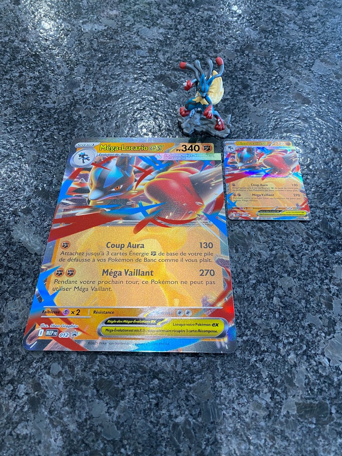 Figurine + carte promo + carte grand format Méga-Lucario ex, Enlèvement ou Envoi, Comme neuf, Autres types
