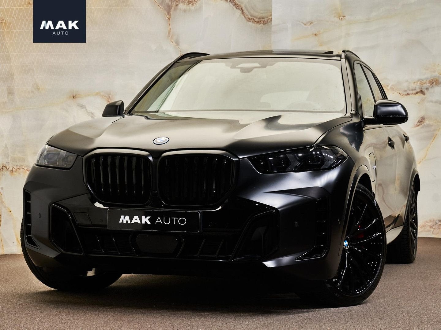 BMW X5 xDrive50e M Sport Pro , Sonderlackierung, SkyLounge p, Automaat, Zwart, Bedrijf, Hybride Elektrisch/Benzine