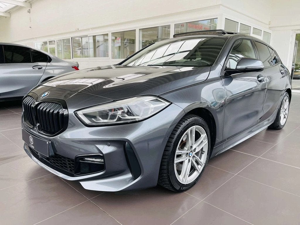 BMW 1 Serie 118 i * GARANTIE + PACK M + TOIT PANO + LED + GP, Auto's, BMW, Bedrijf, Te koop, 1 Reeks, ABS, Airbags, Airconditioning