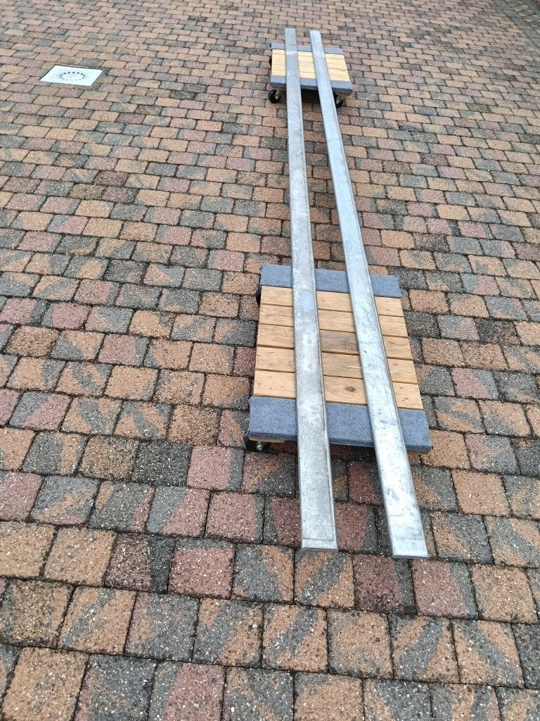 2 gegalvaniseerde platte latten, Doe-het-zelf en Bouw, Metalen, Ophalen, Nieuw, IJzer