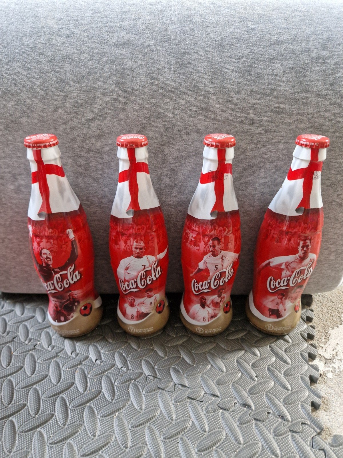 set van 4 glazen cola flesjes wk 2002, Antiek en Kunst, Ophalen of Verzenden