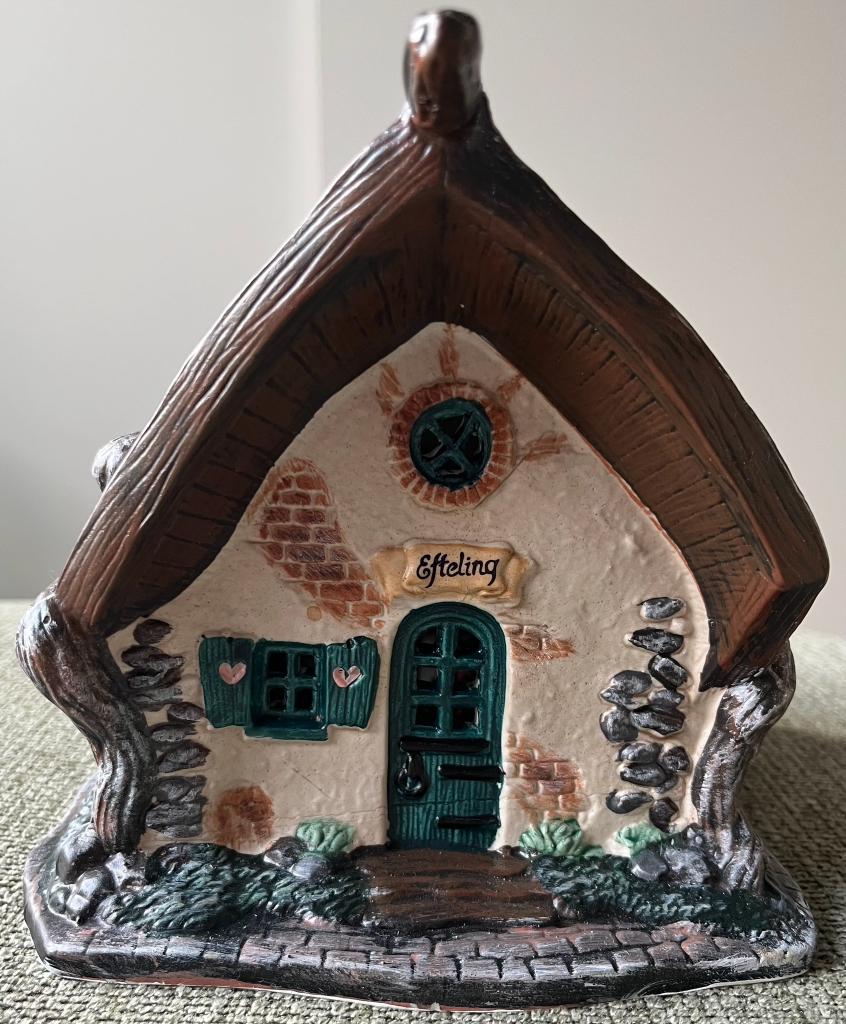 Luville Efteling Huis van Repelsteeltje, Collections, Efteling, Comme neuf, Statue ou Poupée, Enlèvement ou Envoi