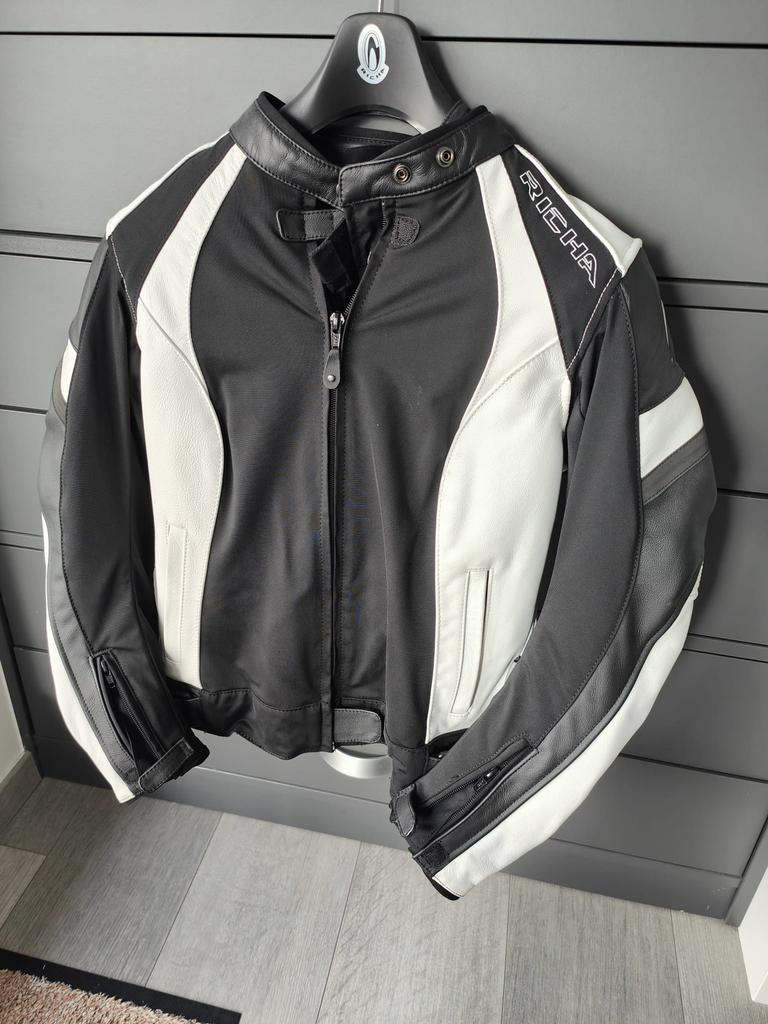 Richa motorbroek en jas voor vrouwen, Motoren, Ophalen