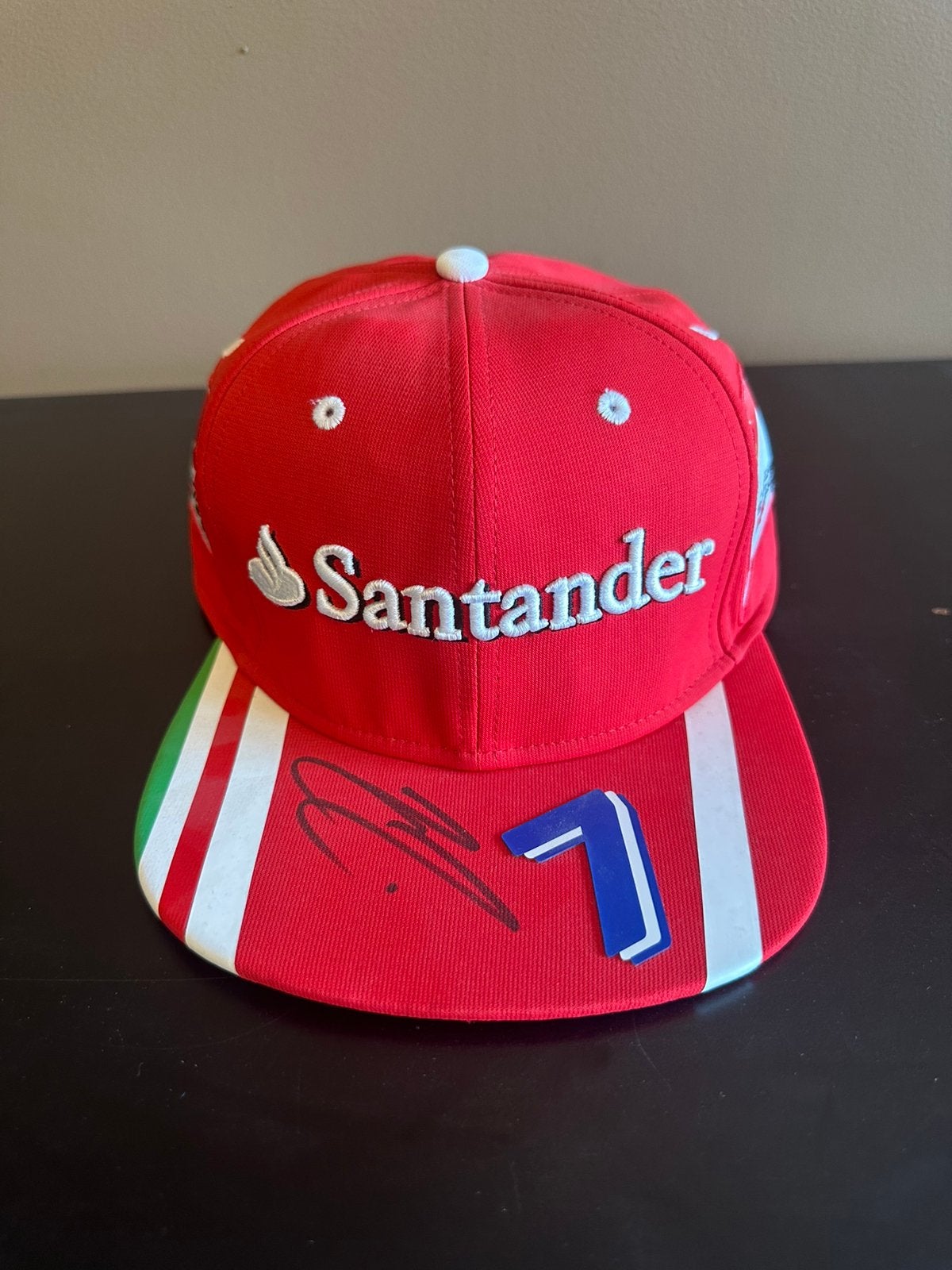 Officiële pet gesigneerd door Kimi Räikkönen, Verzamelen, Ophalen, Zo goed als nieuw