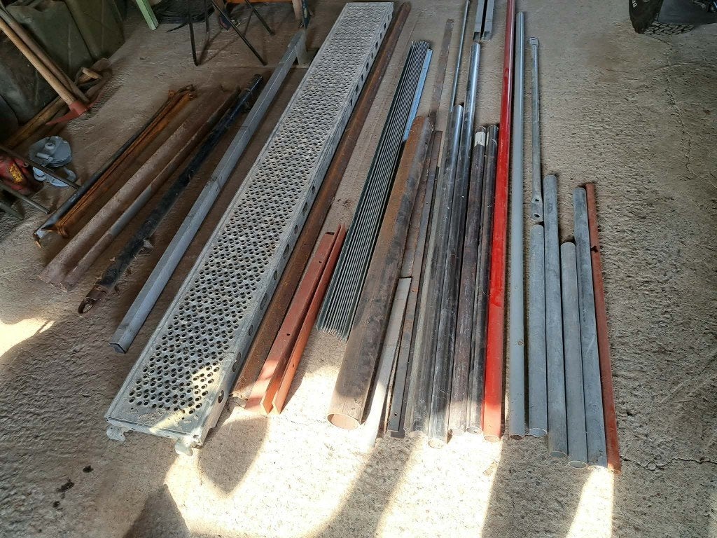 Profils métalliques de récup, Enlèvement, Utilisé