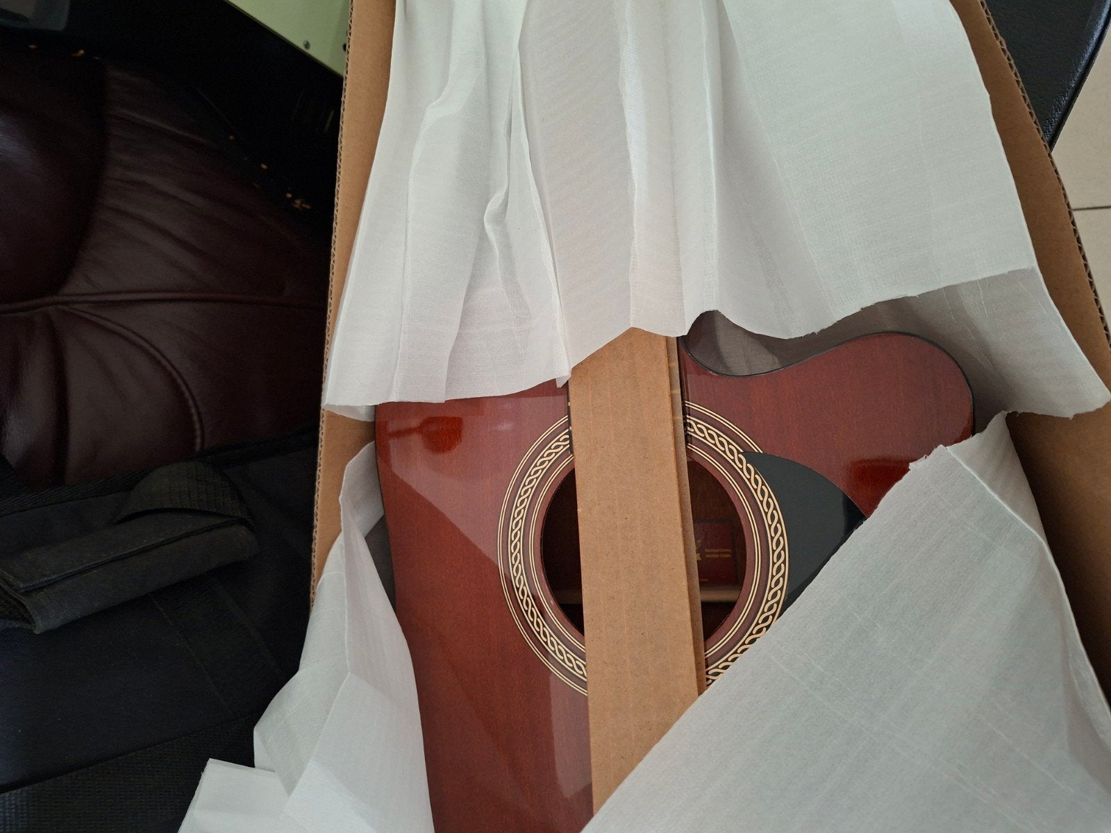 Roque el ac gitaar, Muziek en Instrumenten, Ophalen, Nieuw, Western- of Steelstringgitaar, Met (piezo-)element