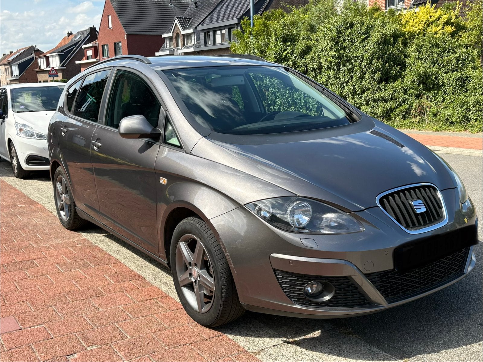 Unique Seat Altea XL * seulement 60854 KM* automatique*, Autos, Euro 5, Achat, Altea XL, Noir