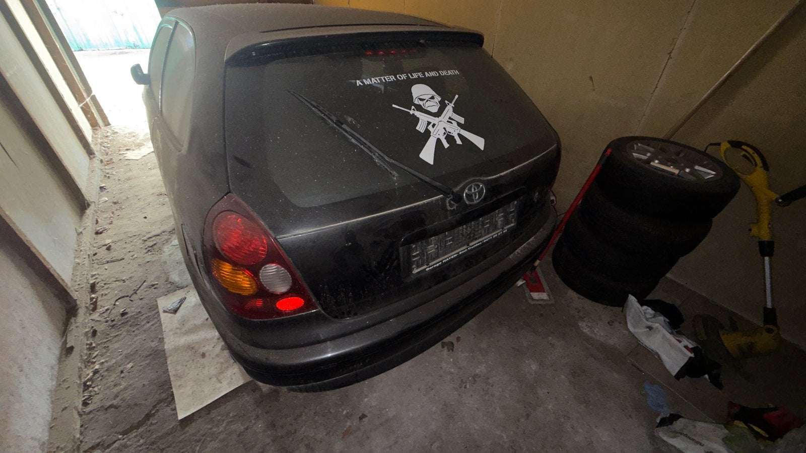 Toyota Corola 1998, Enlèvement, Toyota