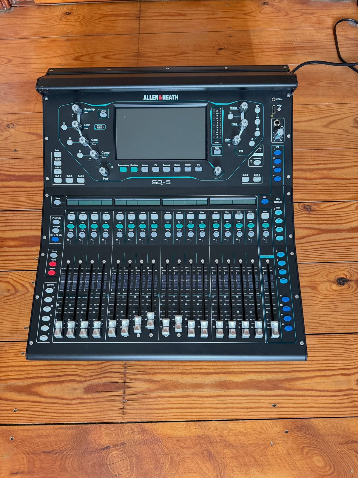 Allen & Heath SQ5, Enlèvement, Utilisé, 20 canaux ou plus, Entrée micro