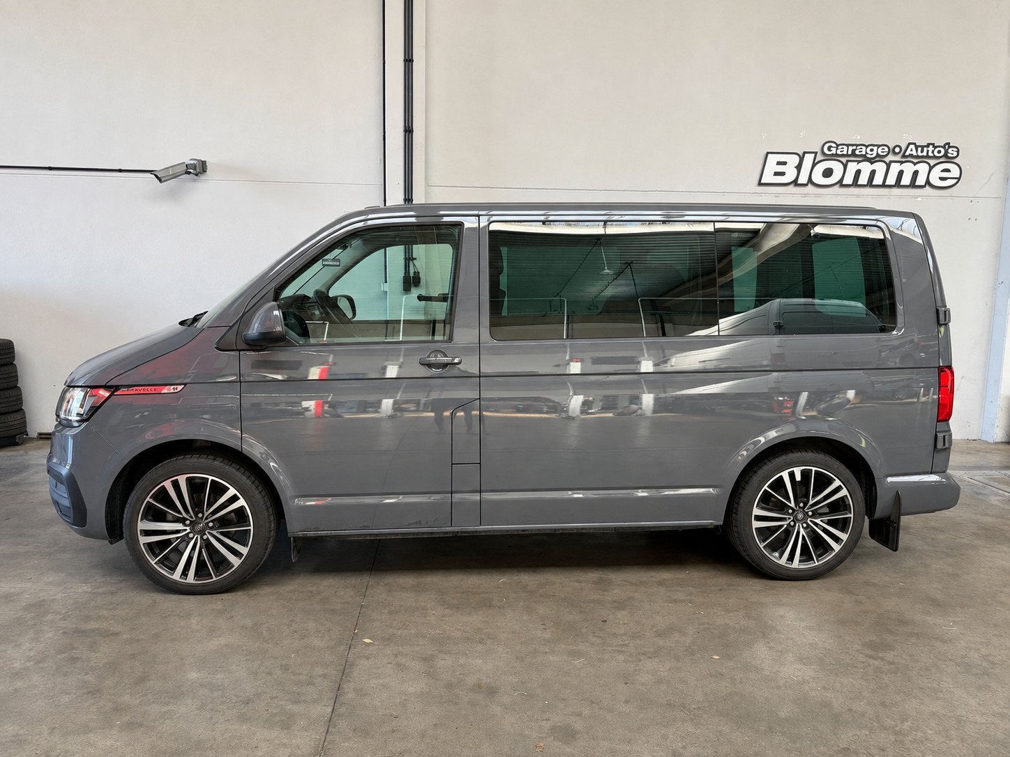 Volkswagen Transporter Multivan Caravelle 2.0 TDI L1H1 DC Co, Auto's, Gebruikt, 110 kW, 4 cilinders, Volkswagen