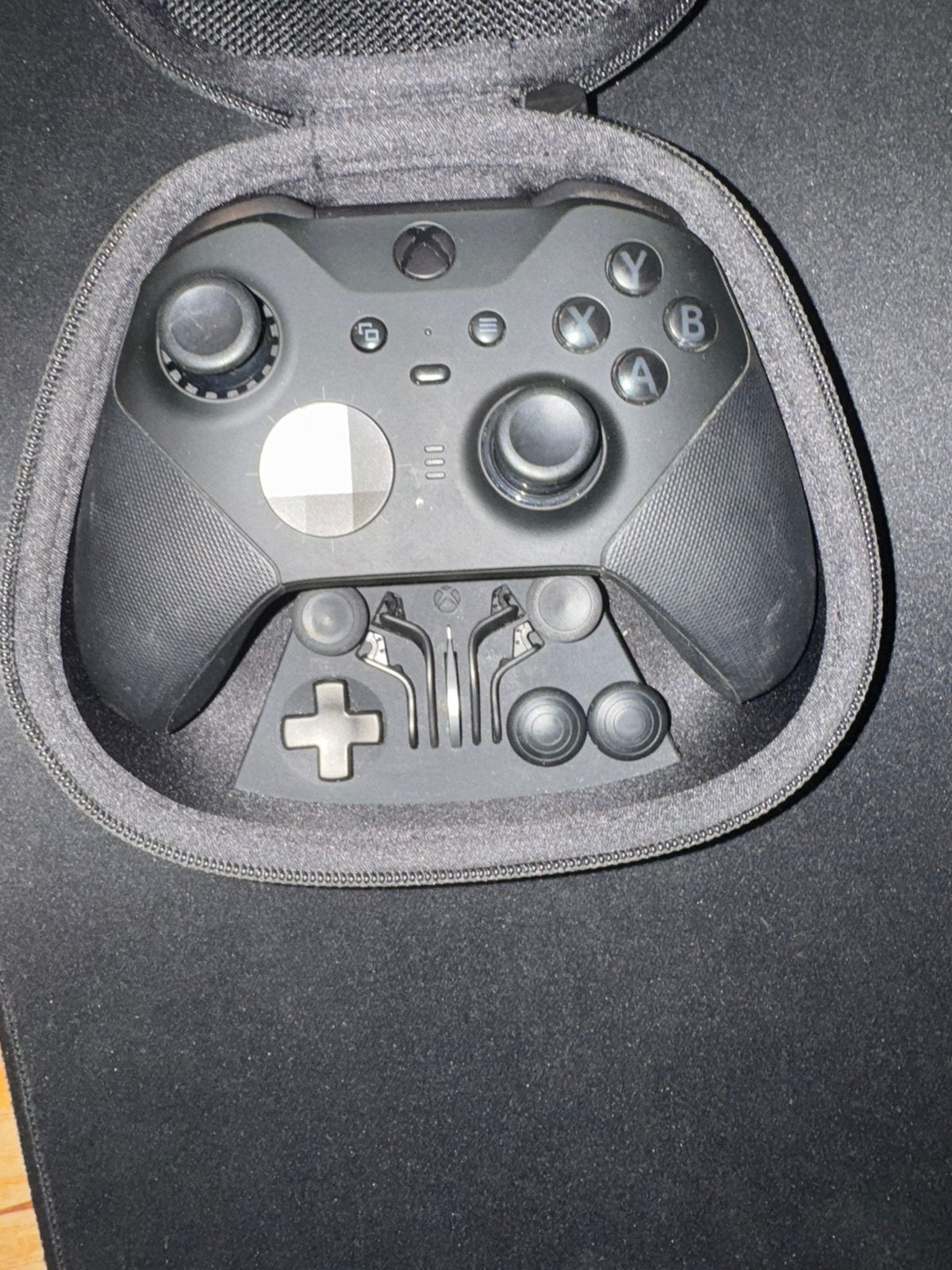Xbox elite series 2 controller, Consoles de jeu & Jeux vidéo, Consoles de jeu | Xbox | Accessoires, Enlèvement, Utilisé, Contrôleur