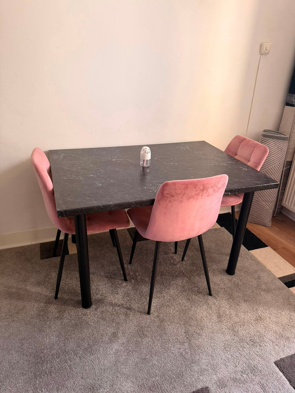 Eettafel met 3 stoelen Zeer goede staat, Huis en Inrichting, Tafels | Eettafels, Zo goed als nieuw, Metaal, Ophalen