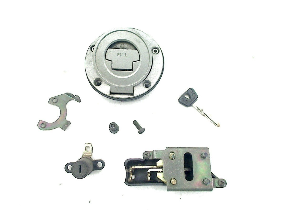 SLOTENSET Yamaha YZF R1 2000-2001 (YZF-R1 5JJ), Yamaha Motor Europe N.V., Gebruikt, Customersupport@yamaha-motor.co.uk, Koolhovenlaan 101
1119 NC  Schiphol-Rijk, NL