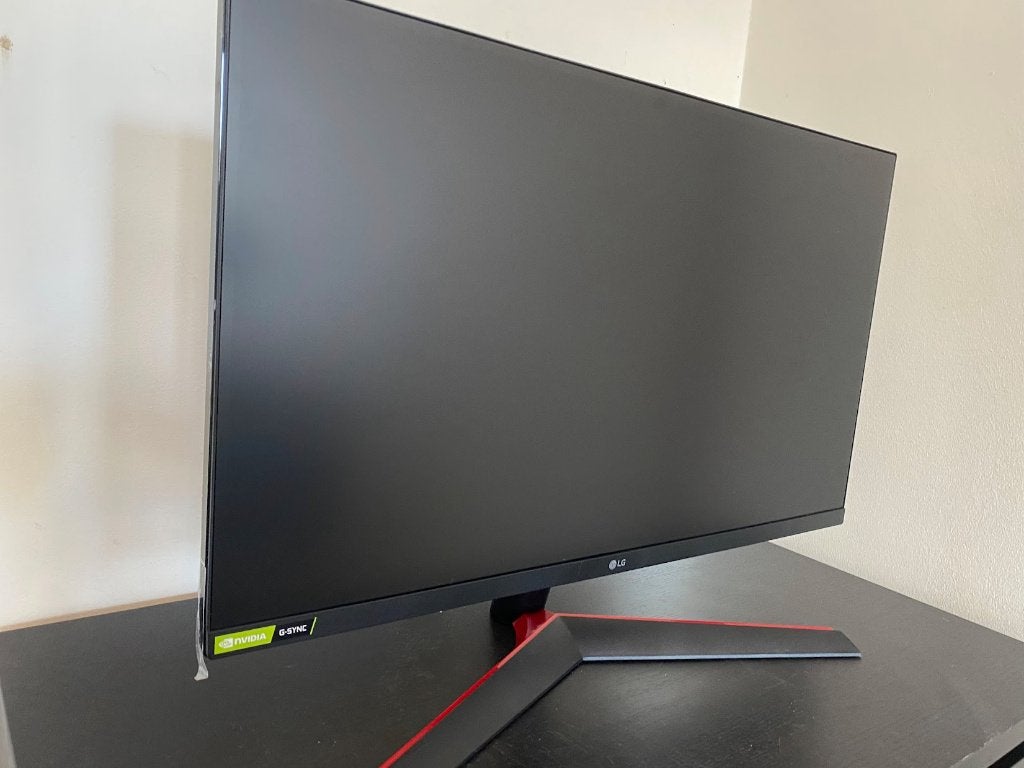 LG UltraGear 27GN800P-B – 27" QHD Gaming Monitor, Computers en Software, IPS, 101 t/m 150 Hz, Minder dan 1 ms, Zo goed als nieuw