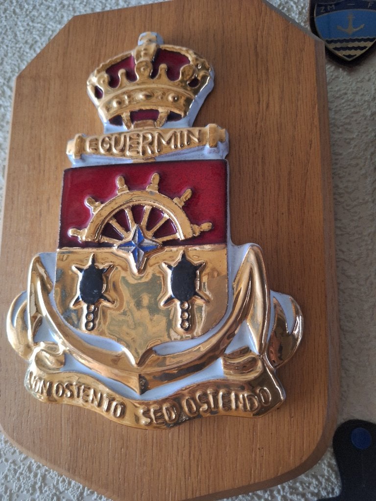 Eguermin embleem schild, Verzamelen, Ophalen, Zo goed als nieuw, Kaart, Foto of Prent