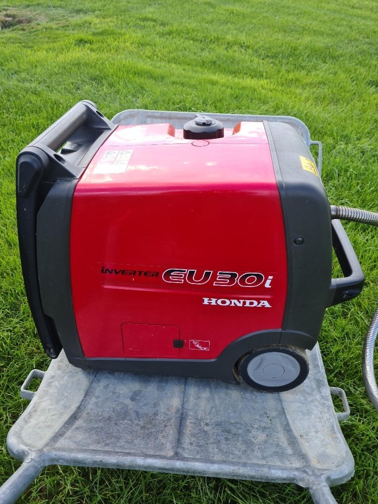Honda EU30i Benzine Generator, Doe-het-zelf en Bouw, Ophalen, Zo goed als nieuw, Benzine