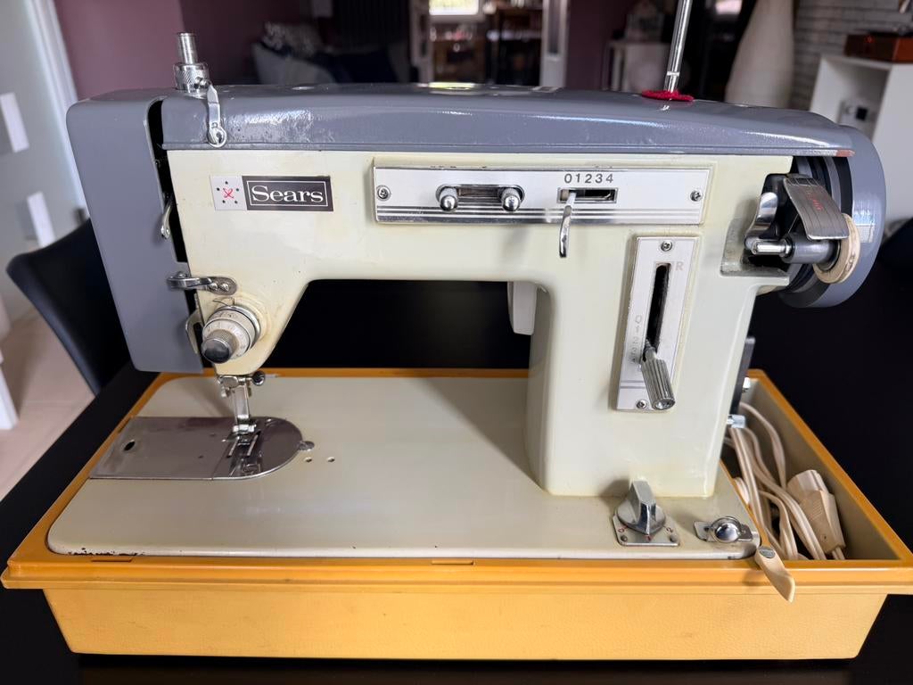 Machine à coudre de collection de marque SEARS, Enlèvement, Utilisé, Machine à coudre, Autres marques