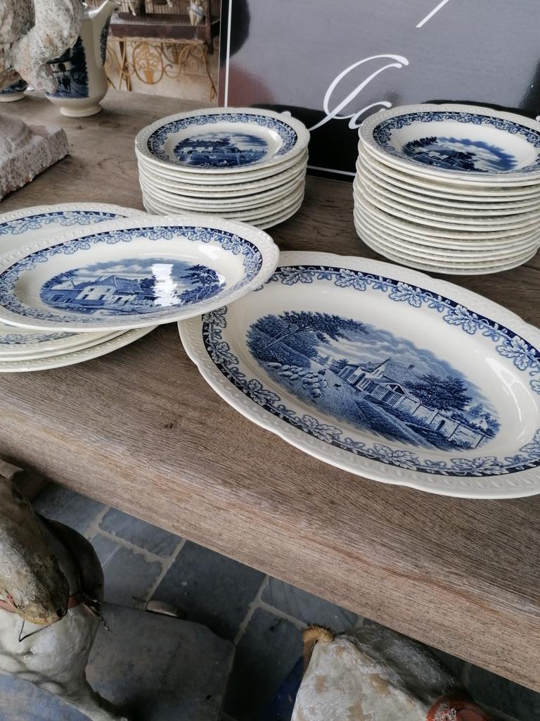 Servies boerenhoeve, Ophalen