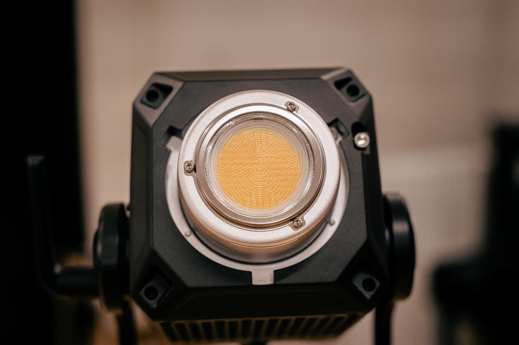 Aputure LS 600x INTACTE, Enlèvement ou Envoi, Comme neuf, Autres types