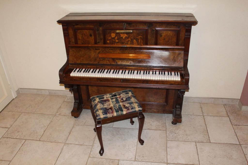 Reinhard piano met pianokruk, Muziek en Instrumenten, Ophalen, Gebruikt, Bruin, Piano