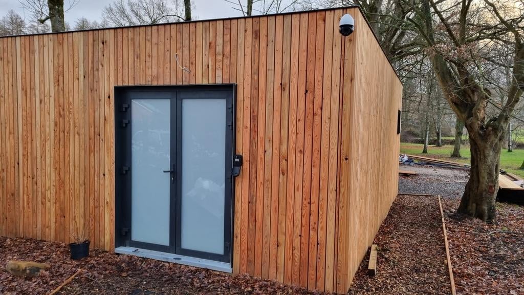 Opengewerkte bekleding van Douglas/Lariks, Ophalen
