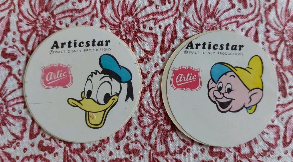 2 Disneystickers van Artic, Ophalen of Verzenden, Nieuw, Strip of Tekenfilm