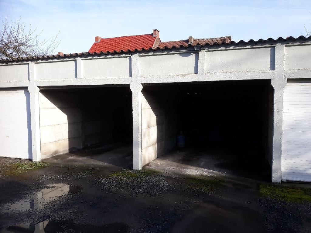 Beau garage à louer