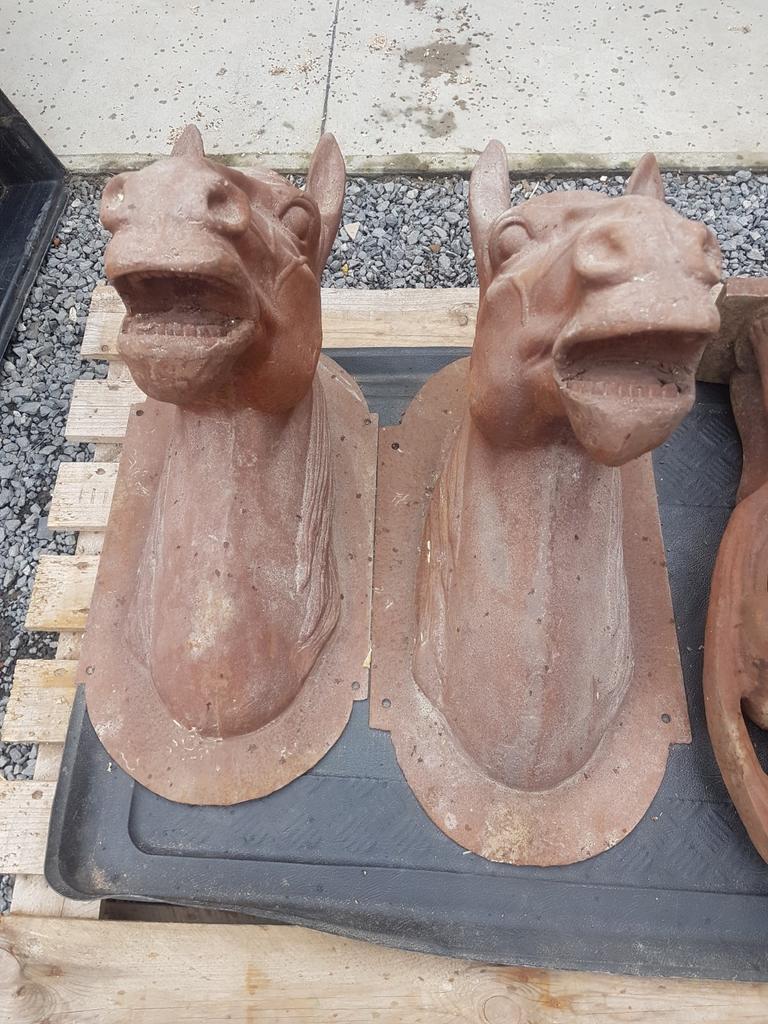 Paardenkop in metaal 2 stuks, Ophalen