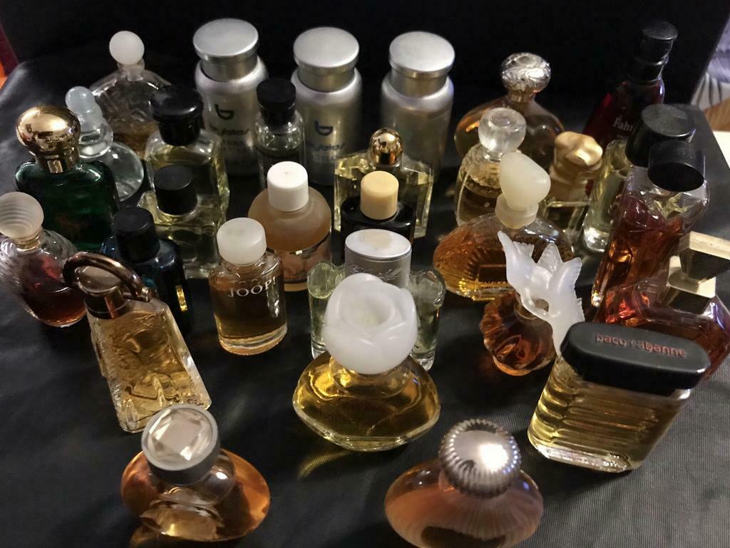 Lot miniatures parfums et EDT x 30 différents parfums, Collections, Comme neuf, Miniature, Plein