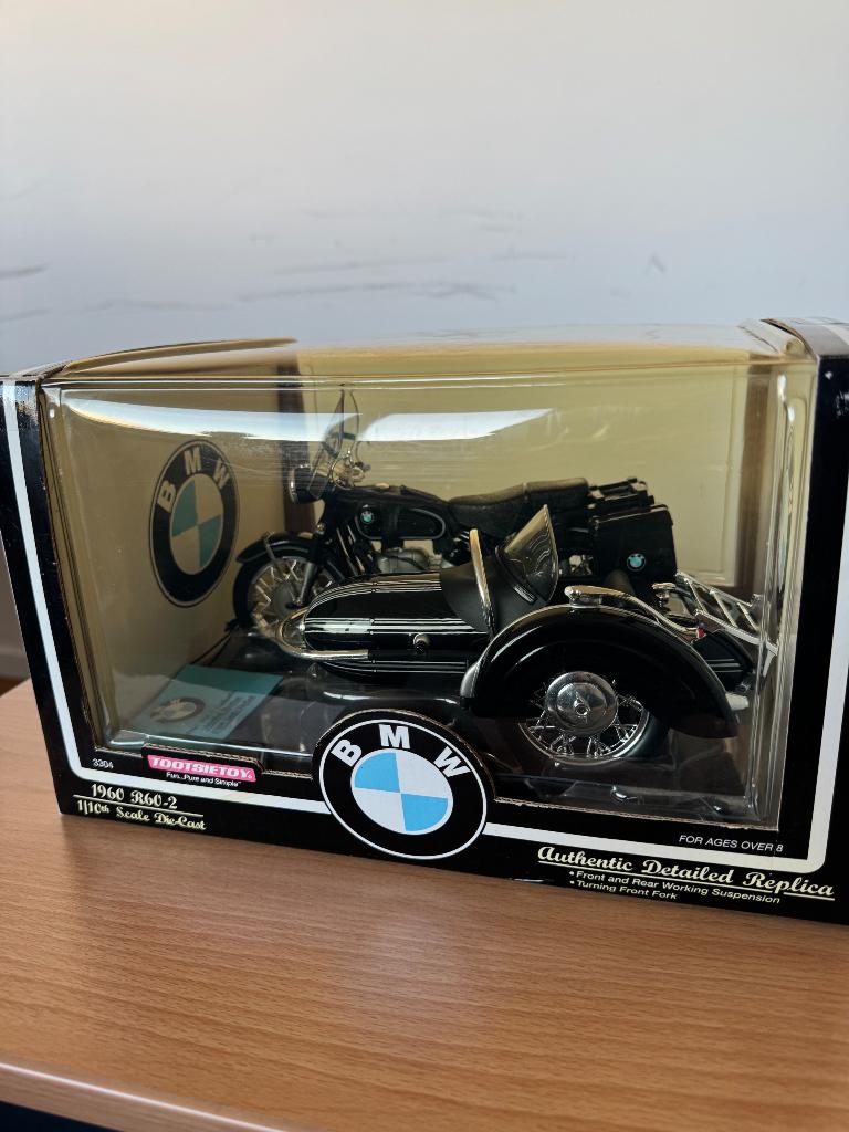 Schaal 1:10 miniatuur motorfiets, Enlèvement ou Envoi, Neuf, Moteur