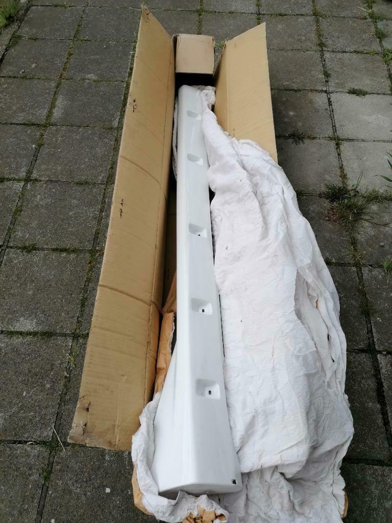 Toyota corolla ae101L 1993 mudguard dorpel rh, Verzenden, Nieuw, Rechts, Oldtimer onderdelen
