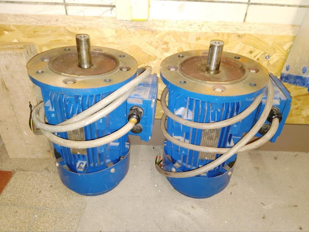 3 fasen motor 1,5 Kw 2PK.   2stuks, Ophalen