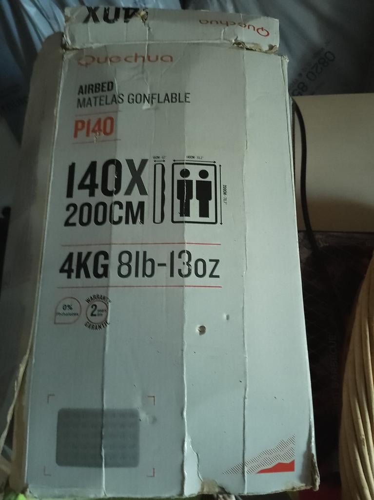 Opblaasbaar ligbed Quechua, Caravanes & Camping, Matelas pneumatiques, Enlèvement, Utilisé, 2 personnes