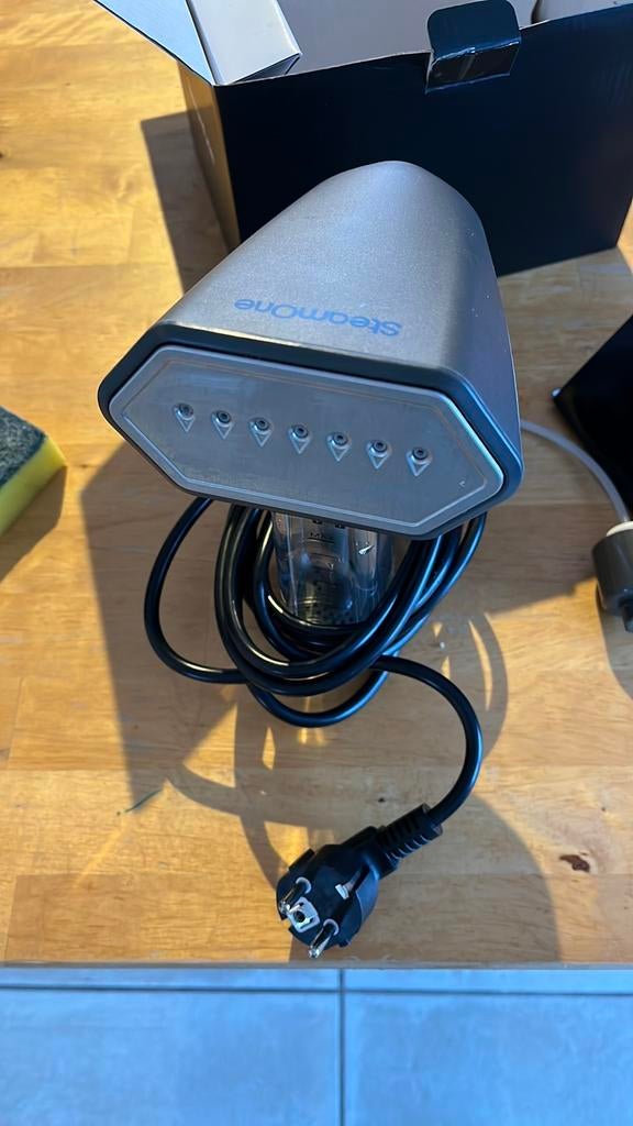 SteamOne S NOMAD PLUS - kleding stomer / handstomer, Ophalen, Zo goed als nieuw