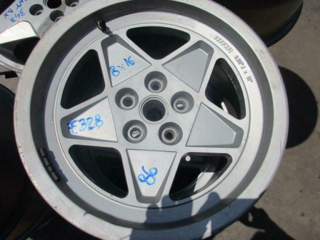 Roue arrière Ferrari 328, Enlèvement ou Envoi, Utilisé, Arrière, Ferrari
