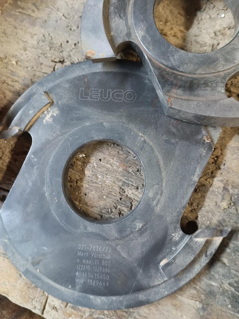 machine à bois, dewalt hettich,porte outil toupie