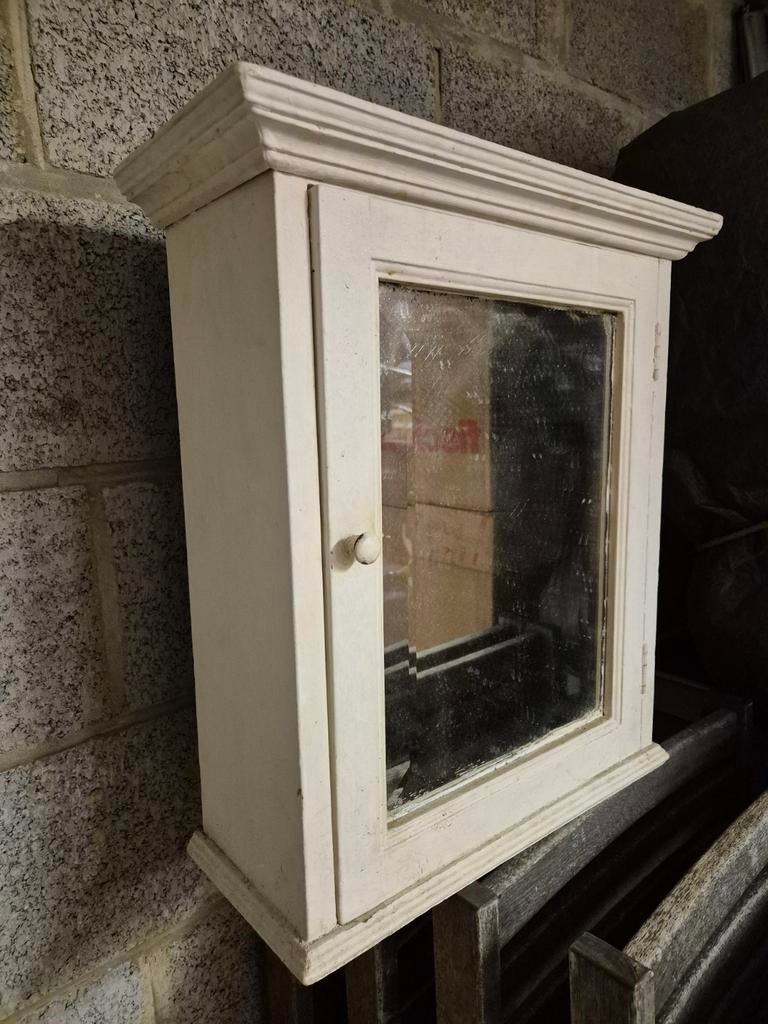 Petite pharmacie ancienne miroir biseauté