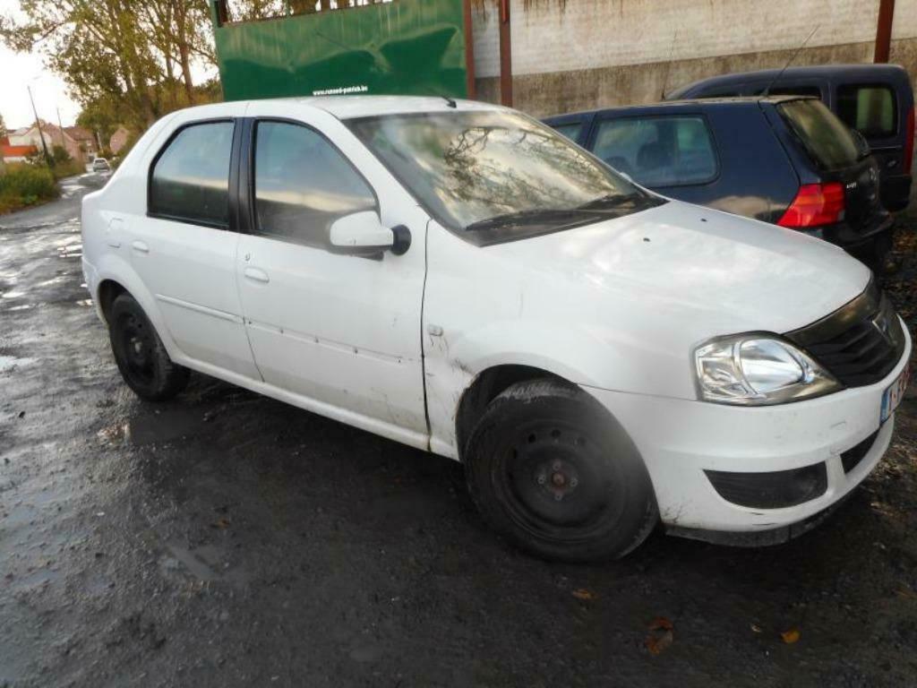 optique avant principal gauche Dacia Logan 1.5 dci 2011, Ophalen, Gebruikt, Dacia