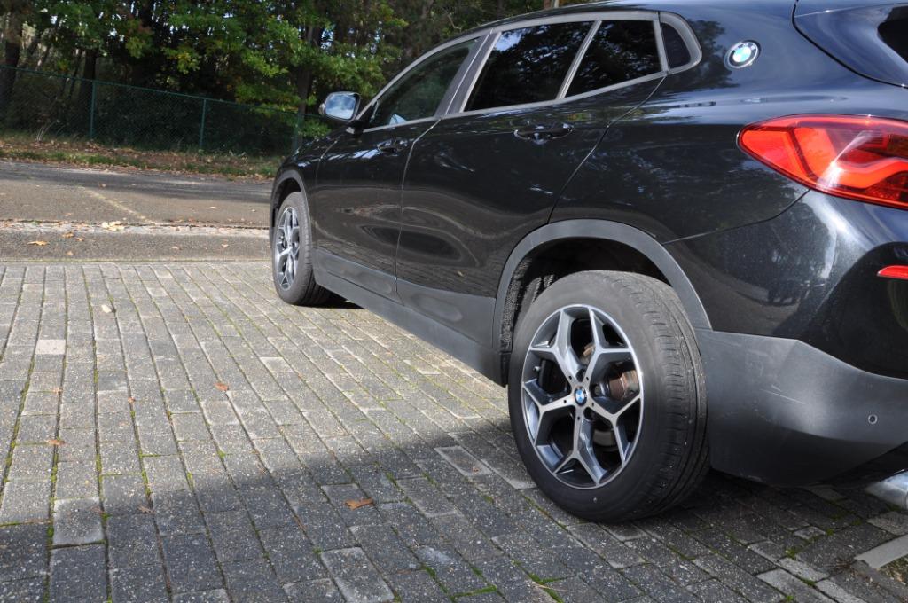 BMW X2 s-Drive 18i *BENZINE* Manueel - Navi - PDC - Airco, Auto's, 100 kW, X2, Zwart, Bedrijf