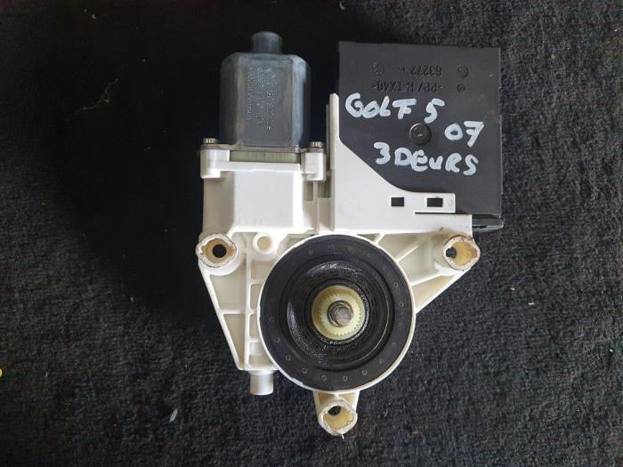 Moteur de vitre portière d'un Volkswagen Golf, Enlèvement ou Envoi, 3 mois de garantie, Utilisé, Volkswagen