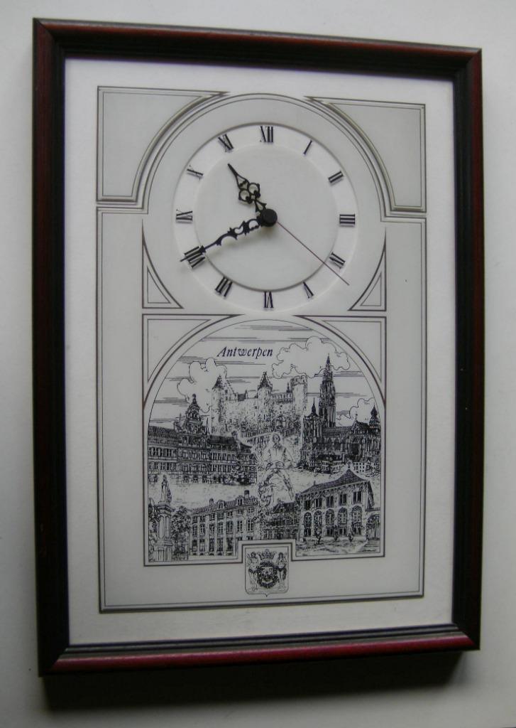 wandklok Antwerpen, Ophalen, Wandklok