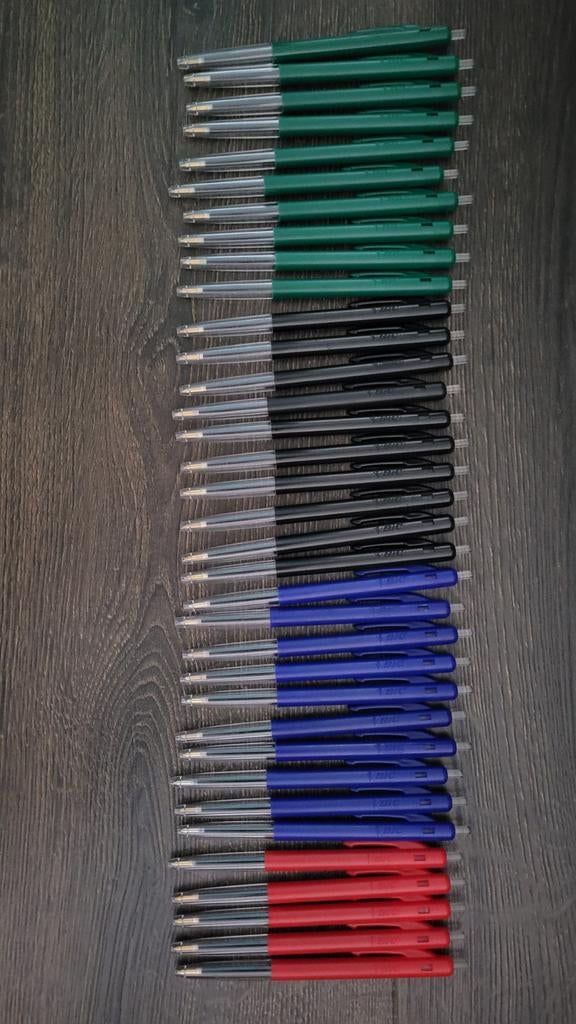 35 BIC stylo's.  Nieuw!, Enlèvement ou Envoi