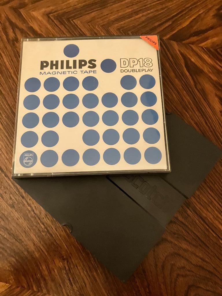 2 bandes magnétiques, TV, Hi-fi & Vidéo, Enregistreurs audio, Enlèvement ou Envoi, Magnétophone, Avec bandes