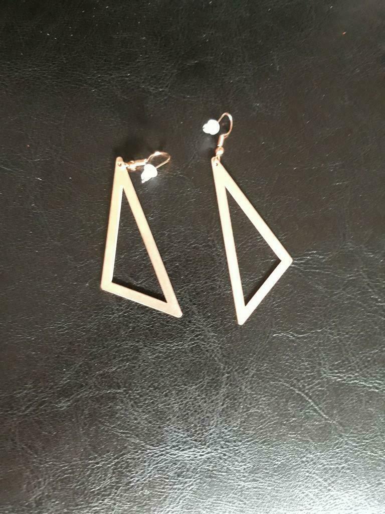 Oorbellen driehoek handmade. Nieuw., Enlèvement ou Envoi, Neuf